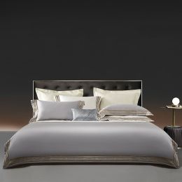 Light Luxury Solid 140 Thread Count Embroidery Solid Four Piece Bedding Set (Option: Light Grey-1.5m bed)